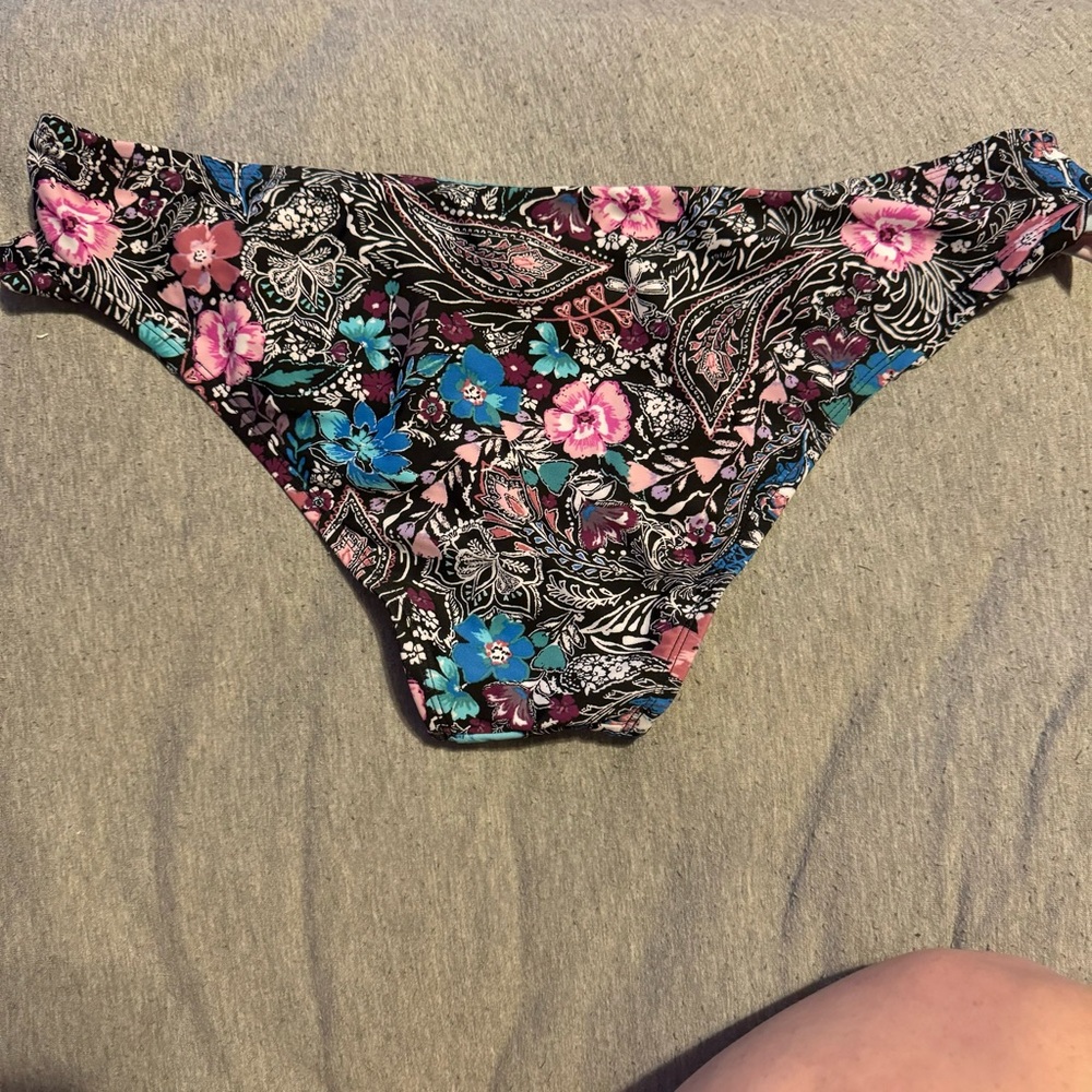 Multicolored swimsuit, bottom extra large